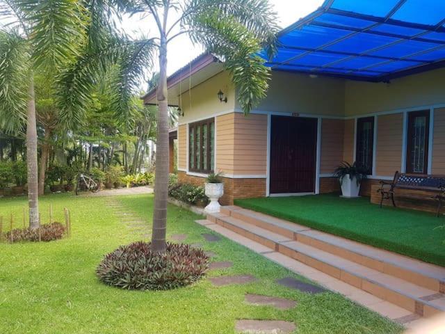 Malinee Villa Phuket Praia de Bang Tao Exterior foto