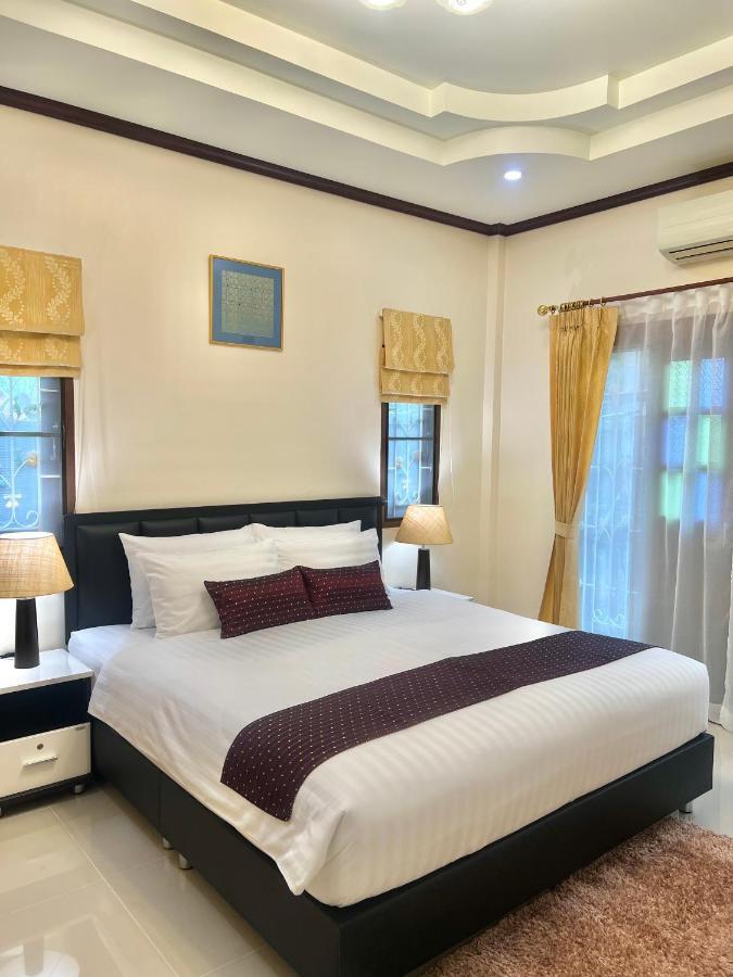 Malinee Villa Phuket Praia de Bang Tao Exterior foto
