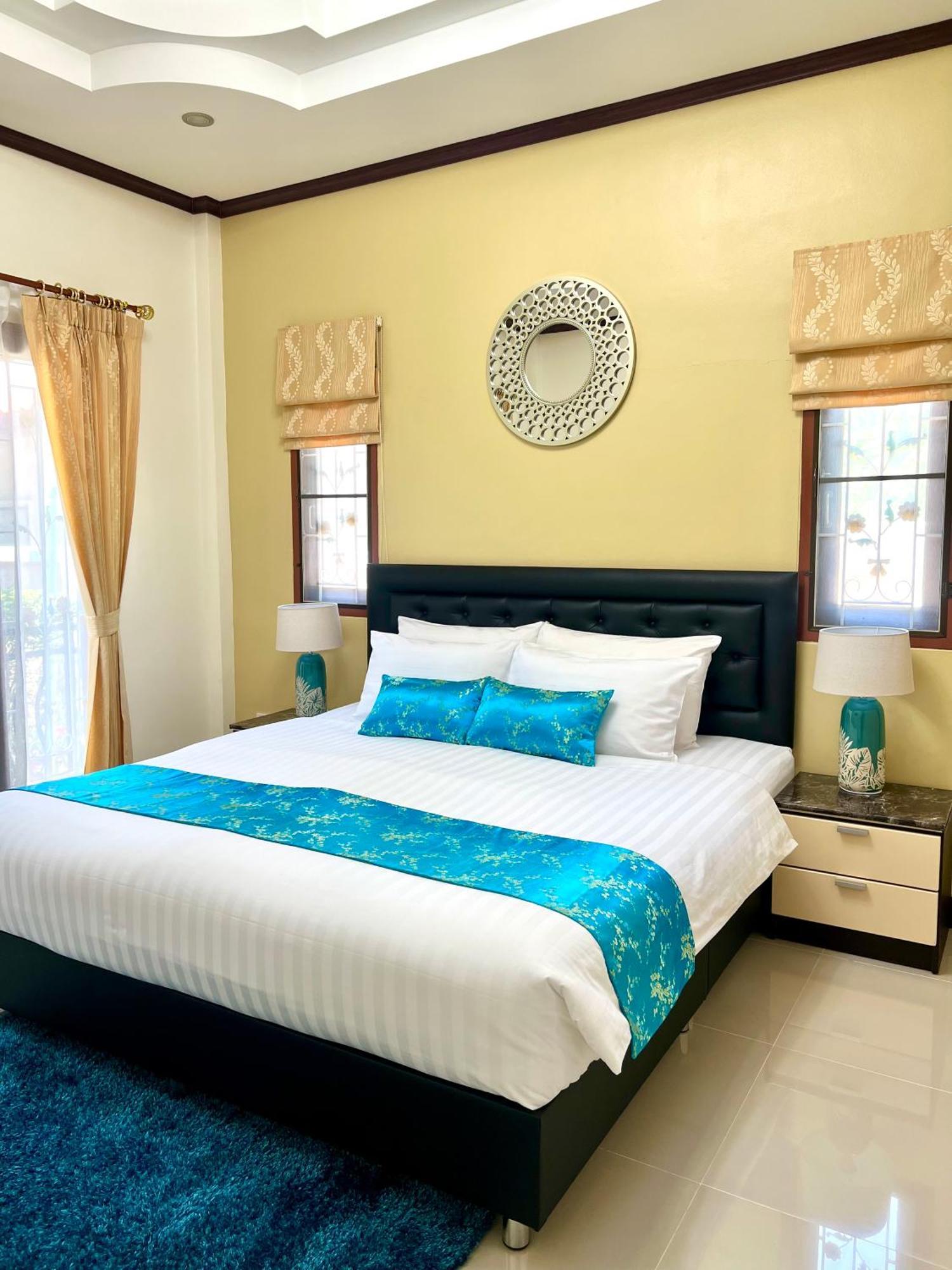 Malinee Villa Phuket Praia de Bang Tao Exterior foto