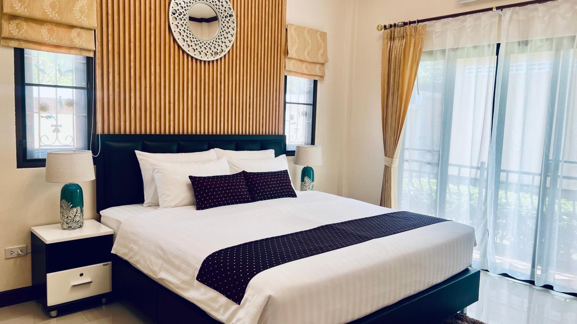 Malinee Villa Phuket Praia de Bang Tao Exterior foto