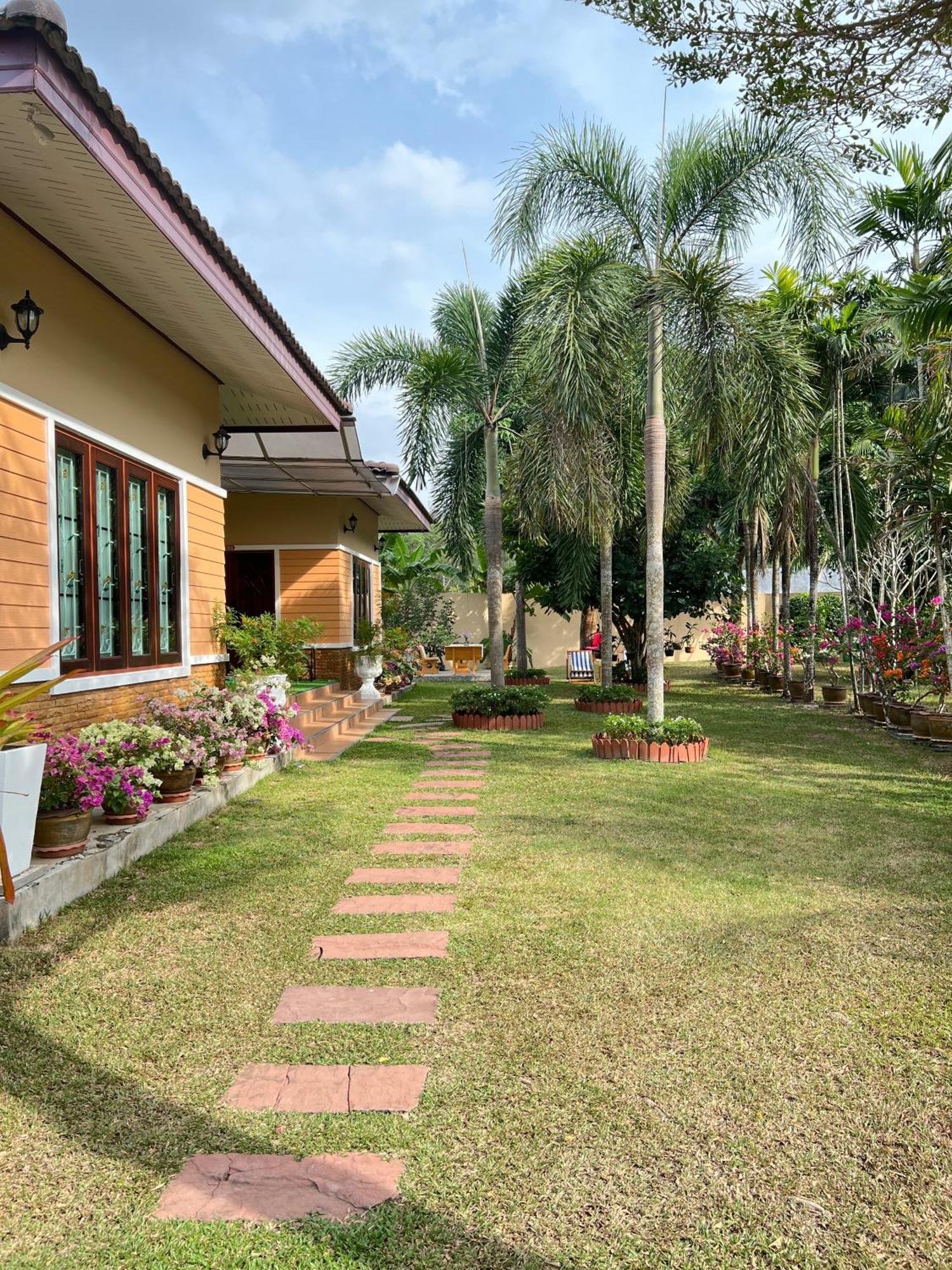 Malinee Villa Phuket Praia de Bang Tao Exterior foto